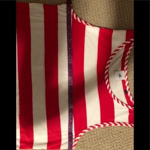 CAbi Tops - Cabi Carousel Top. Spring 2017 CAbi Tops - Cabi Carousel Top. Spring 2017